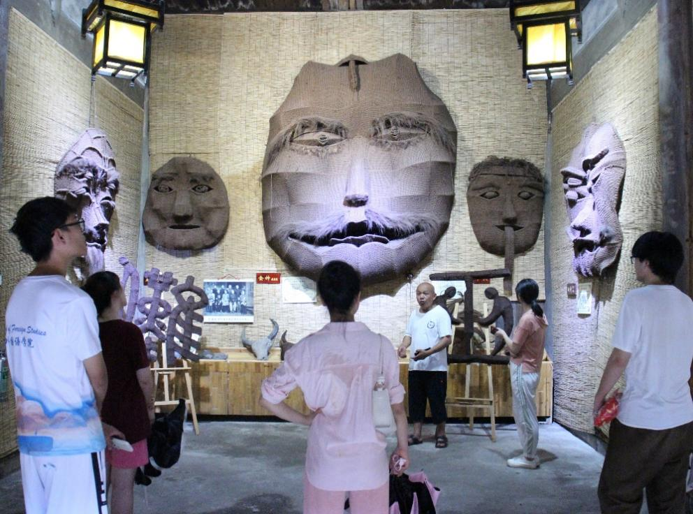 XK星空开展“三下乡”社会实践活动 助推非遗“湘货”出海_fororder_图片2