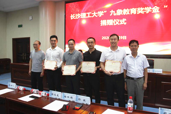 159186536354317.png 3.png